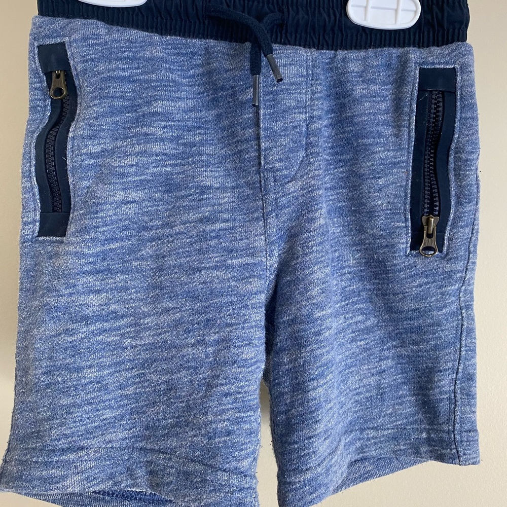 Gymboree shorts 18-24 M